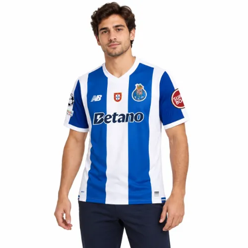 Modelo a vestir a Clássica do Porto